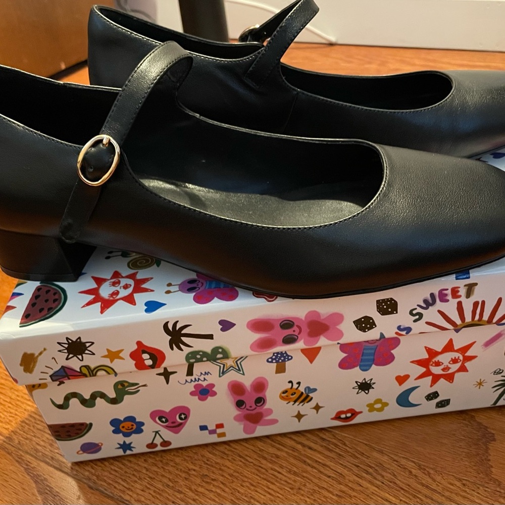 Jeffrey Campbell Black Mary Jane Flats - Picture 2 of 8